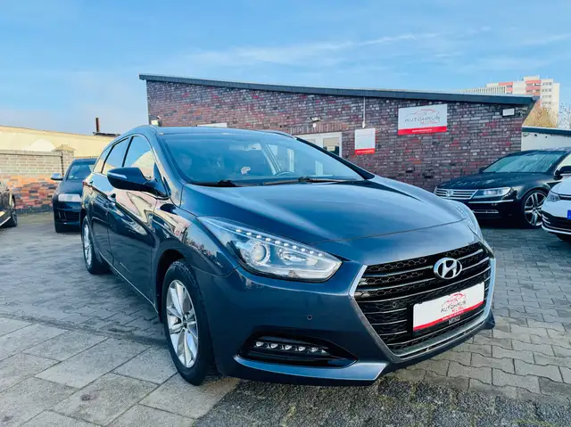 Hyundai i40 1.6l 135 PS * Navi * Garantie *