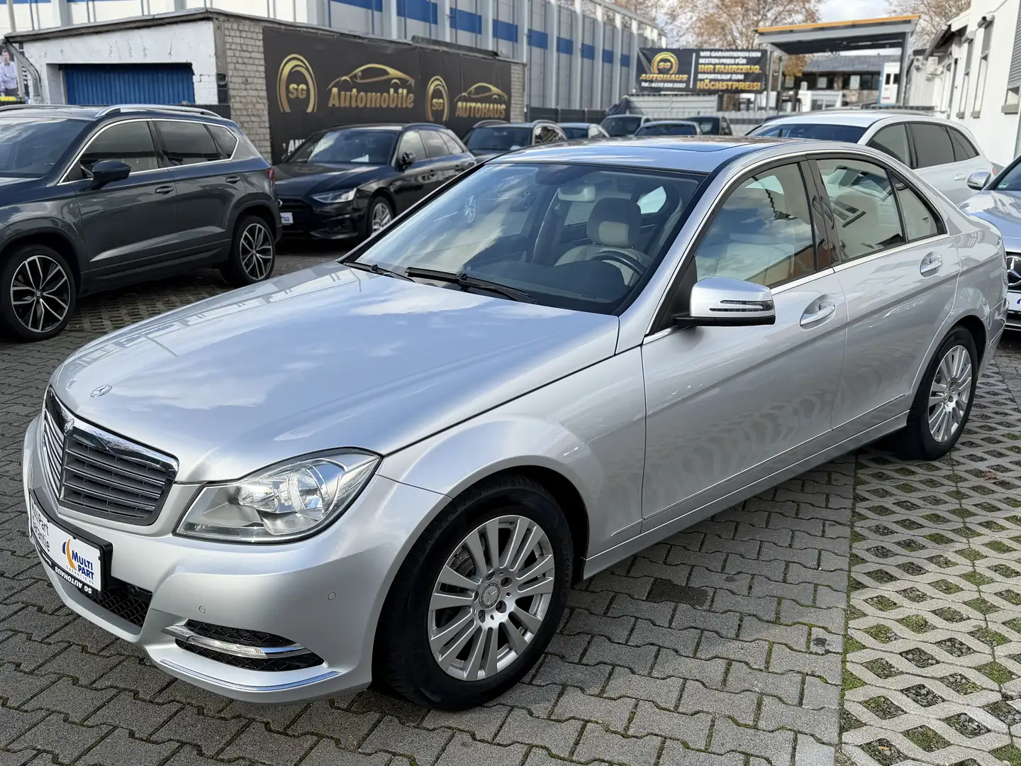 Mercedes-Benz C 180 C 180 CGI BlueEfficiency (204.031) Gris - 2