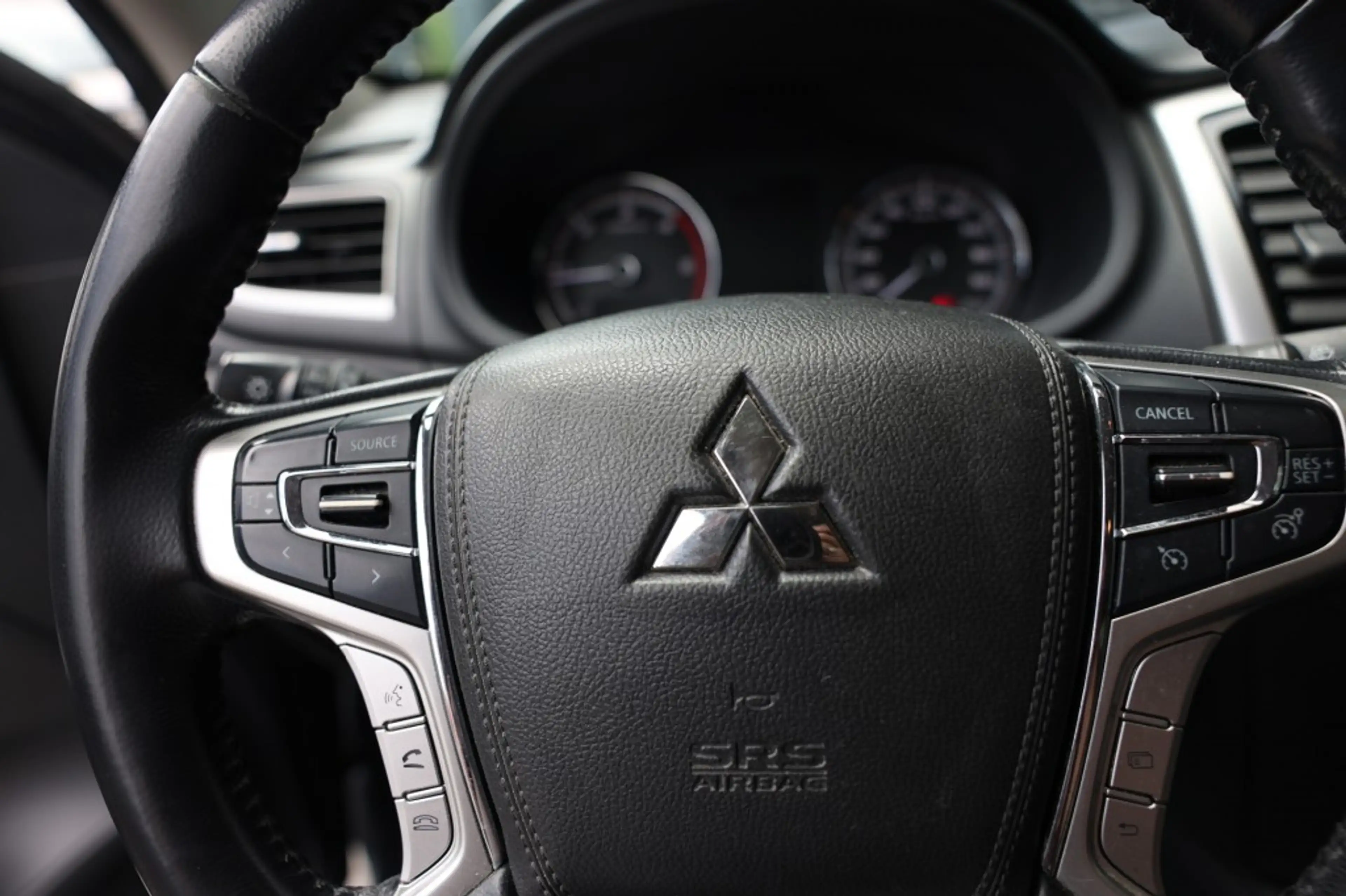 Mitsubishi L200 2.2 DI-D CLUB CAB INTENSE 4WD VAN — photo 17