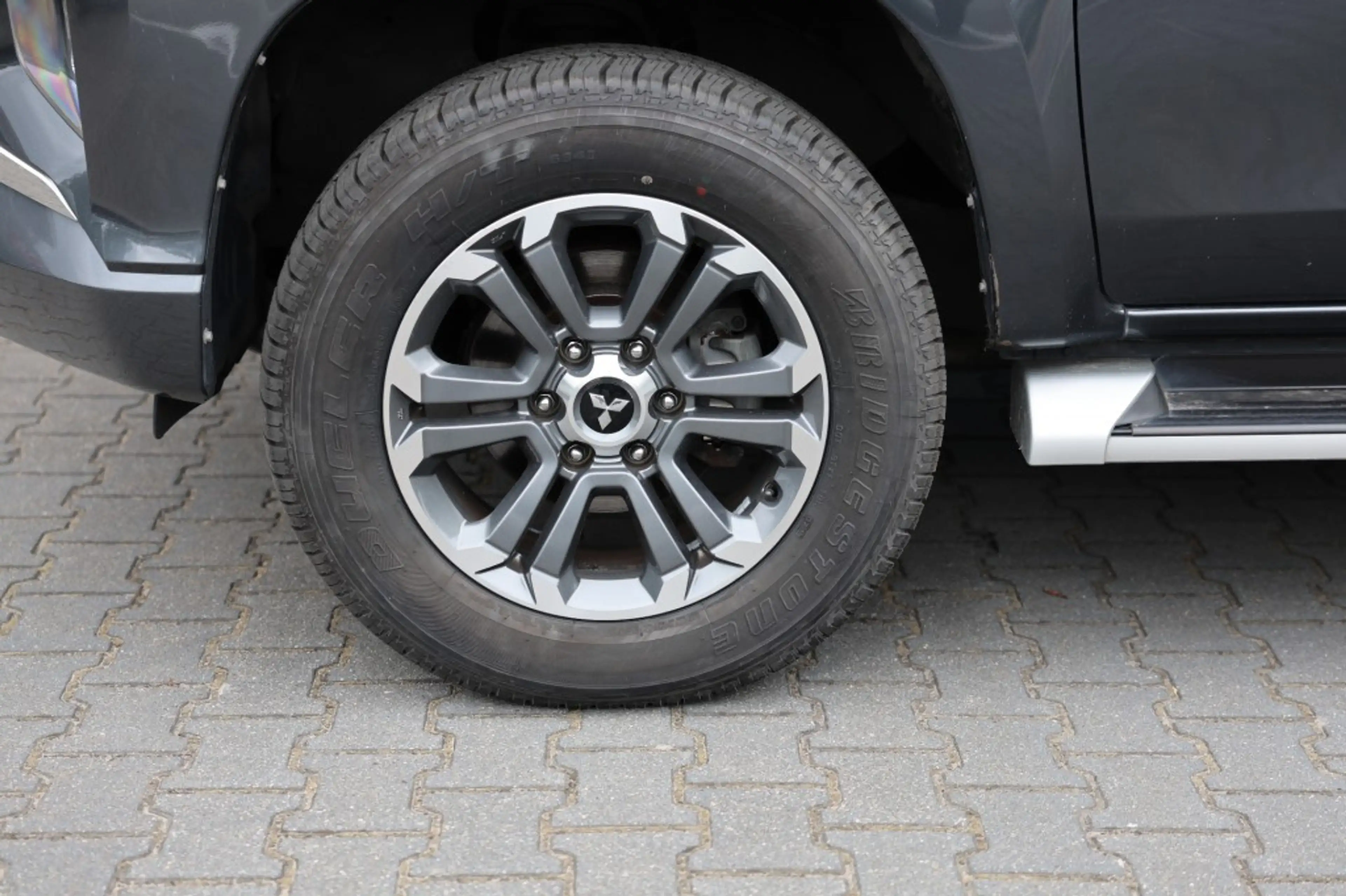 Mitsubishi L200 2.2 DI-D CLUB CAB INTENSE 4WD VAN — photo 3