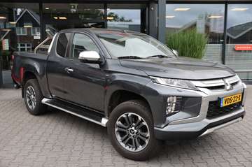 2.2 DI-D CLUB CAB INTENSE 4WD VAN