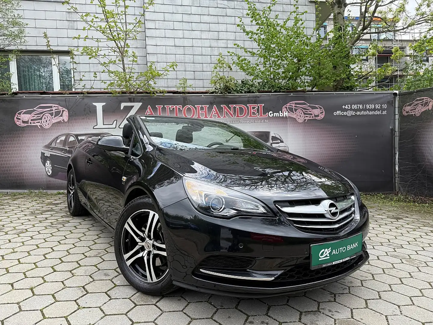 Opel Cascada 1,4 Turbo Edition Zwart - 1