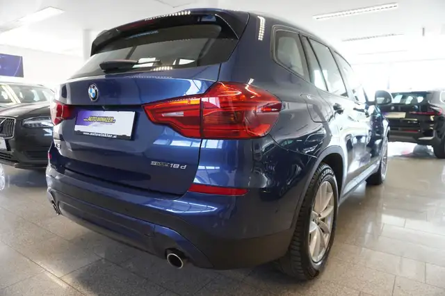 BMW X3 view 5