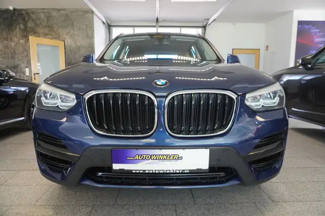 BMW X3 view 2