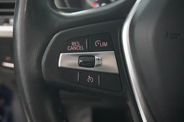 BMW X3 view 12