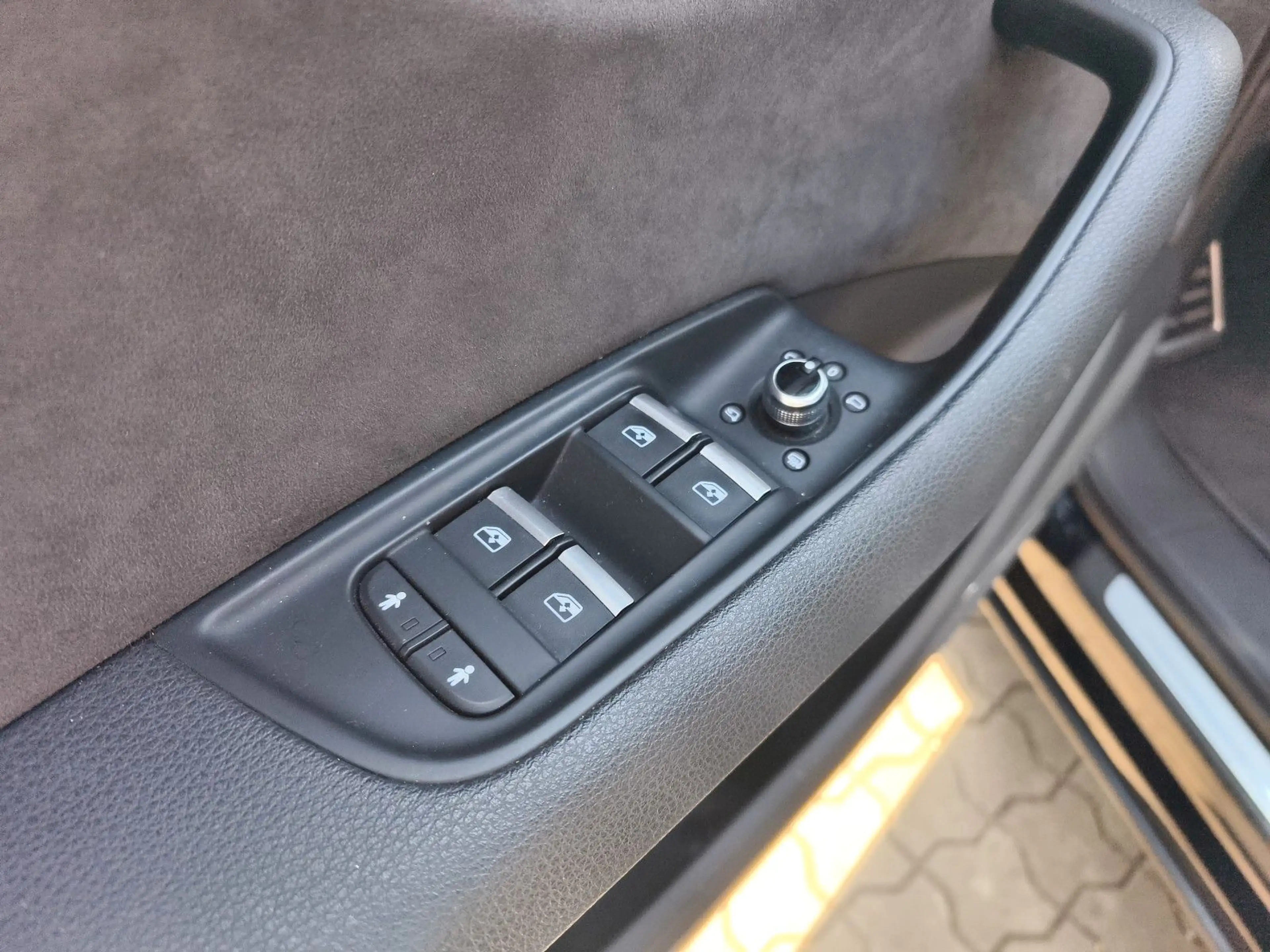 Audi SQ7 4.0 TDI quatt MATRIX PANO AHK STHZG — photo 11