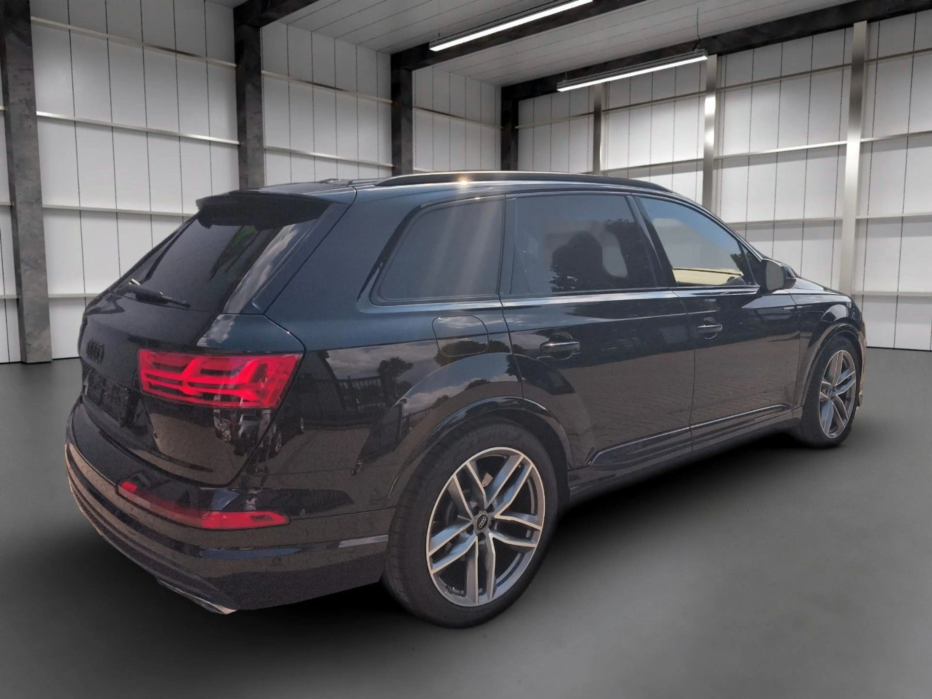 Audi SQ7 4.0 TDI quatt MATRIX PANO AHK STHZG — photo 6
