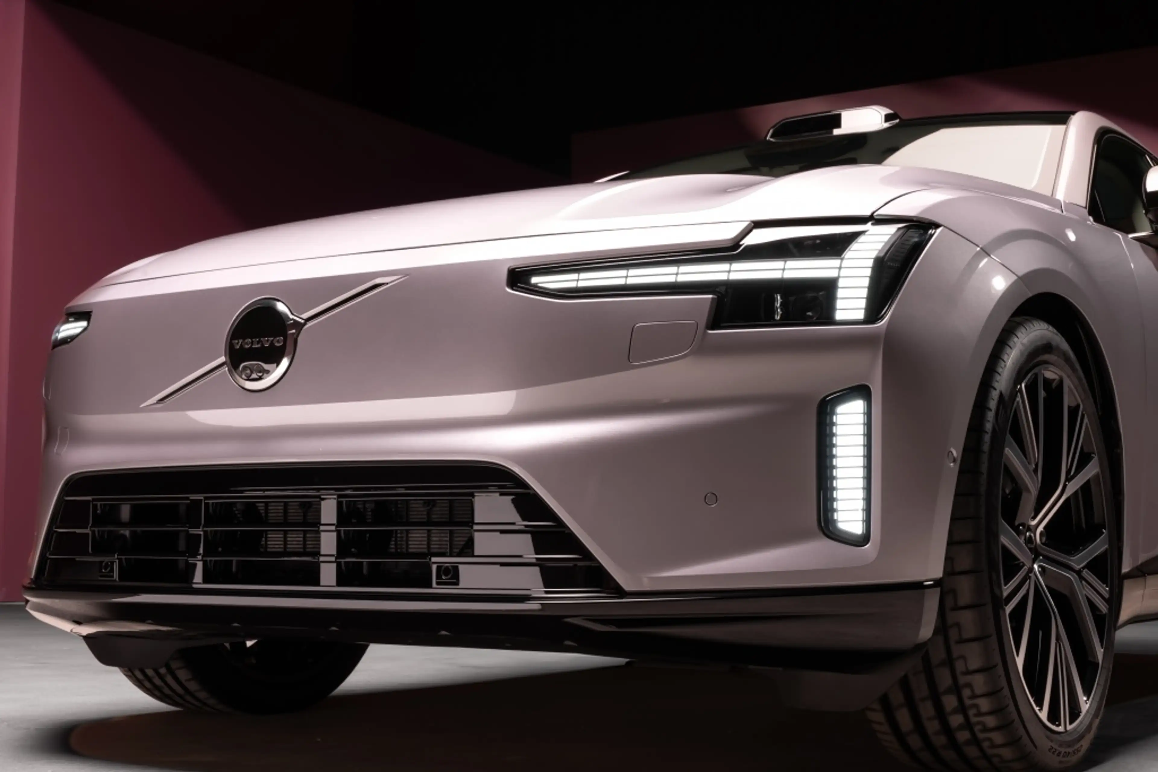 Volvo ES90 Single motor Extended range | Vanaf €68,495 | Nu i — photo 2