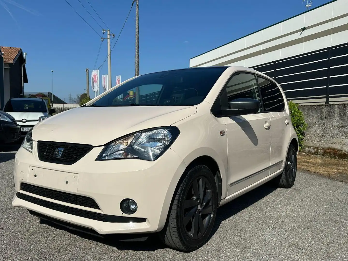 SEAT Mii 1.0 5 porte by Mango Beige Glamour Beige - 2
