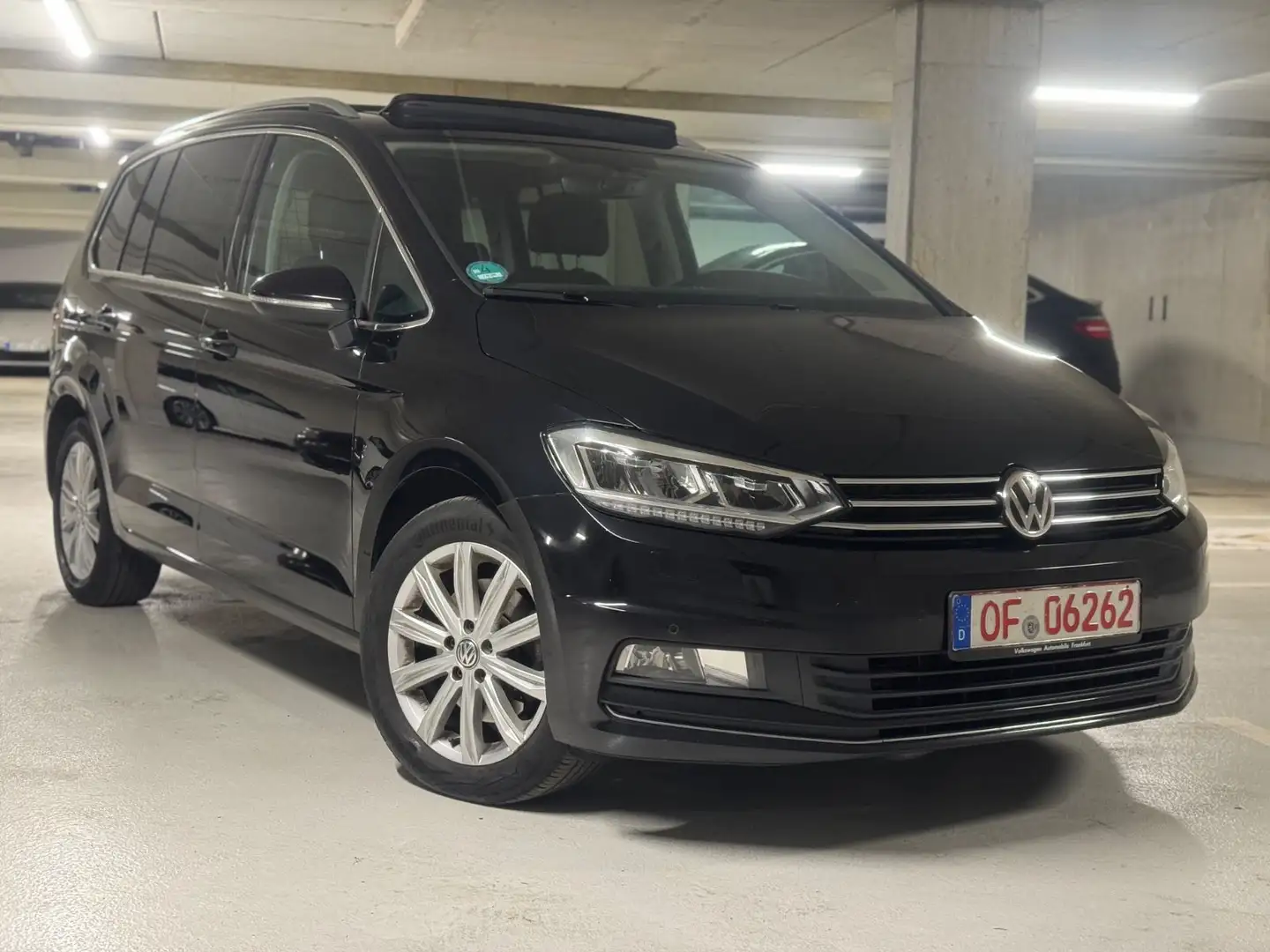 Volkswagen Touran Highline DSG*1.Hand*Panorama*Standheizung Noir - 1