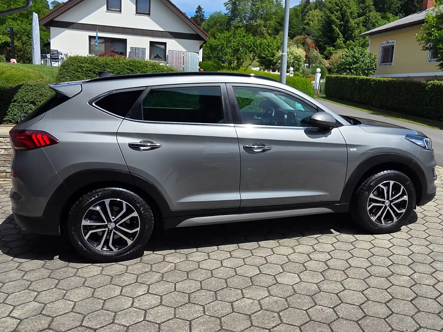 Hyundai TUCSON Tucson 1,6 CRDI 4WD Level 6 DCT Aut. Level 6 Grau - 2