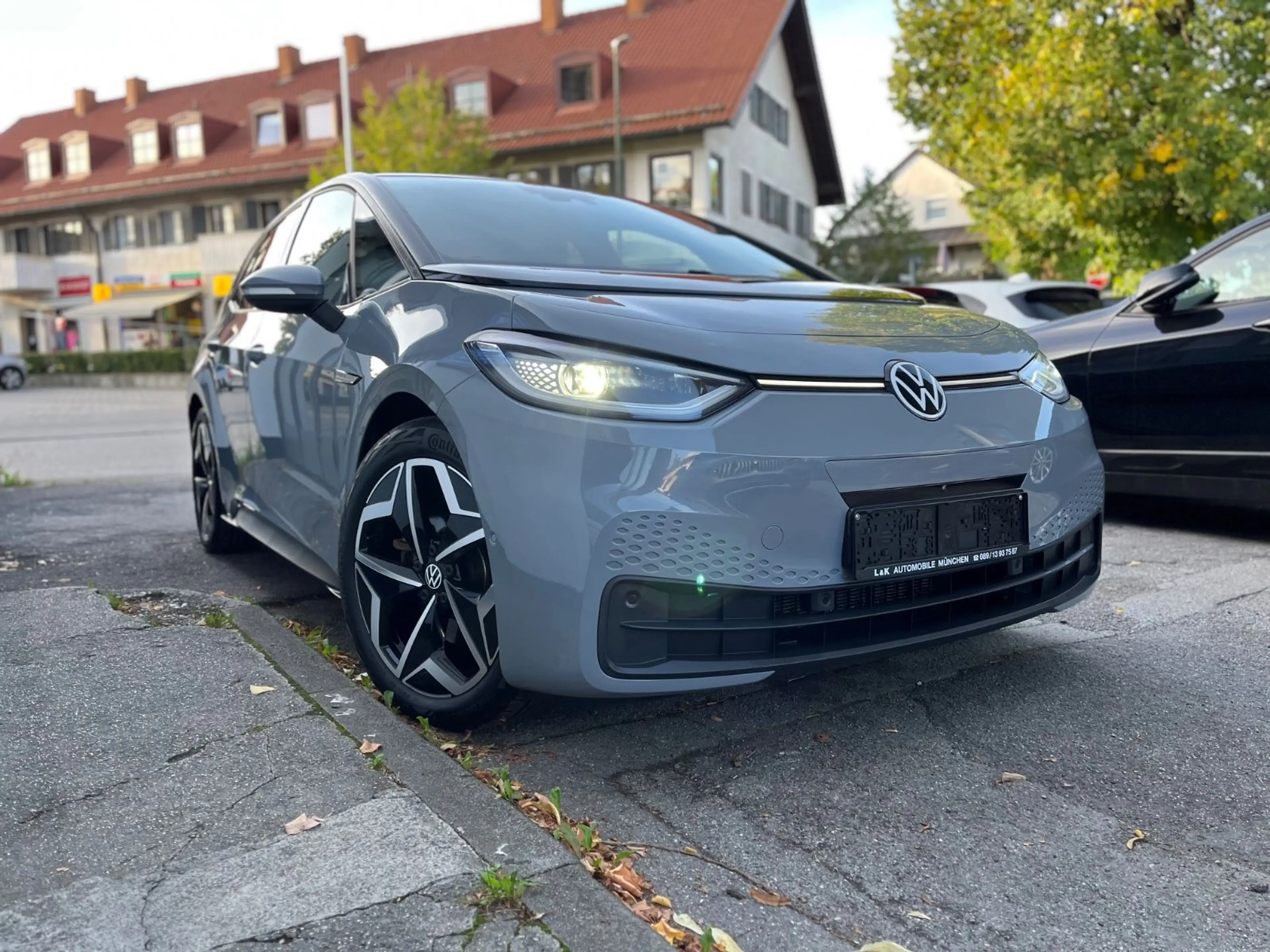 Volkswagen ID.3 Pro S 150kW  8KWh Matrix+19"+WäPu+ACC+360° — photo 3