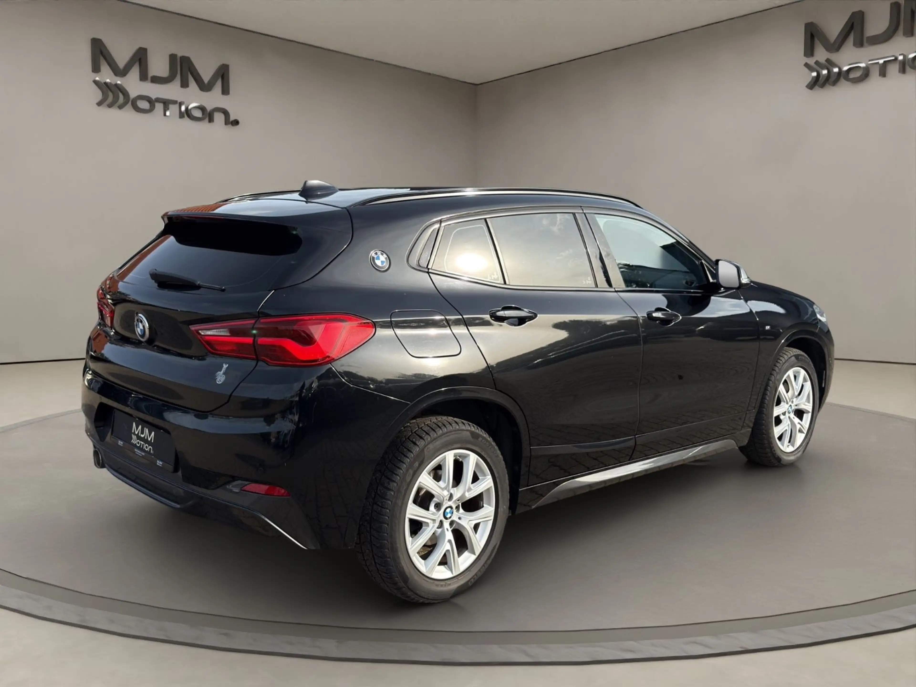 BMW X2 sDrive 18 i M Sport Kamera Navi LED Scheckhef — photo 5
