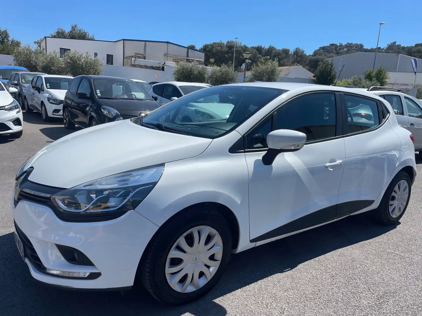 Renault Clio SOCIETE DCI 90 ENERGY ECO2 82G AIR MEDIANAV Blanc - 1