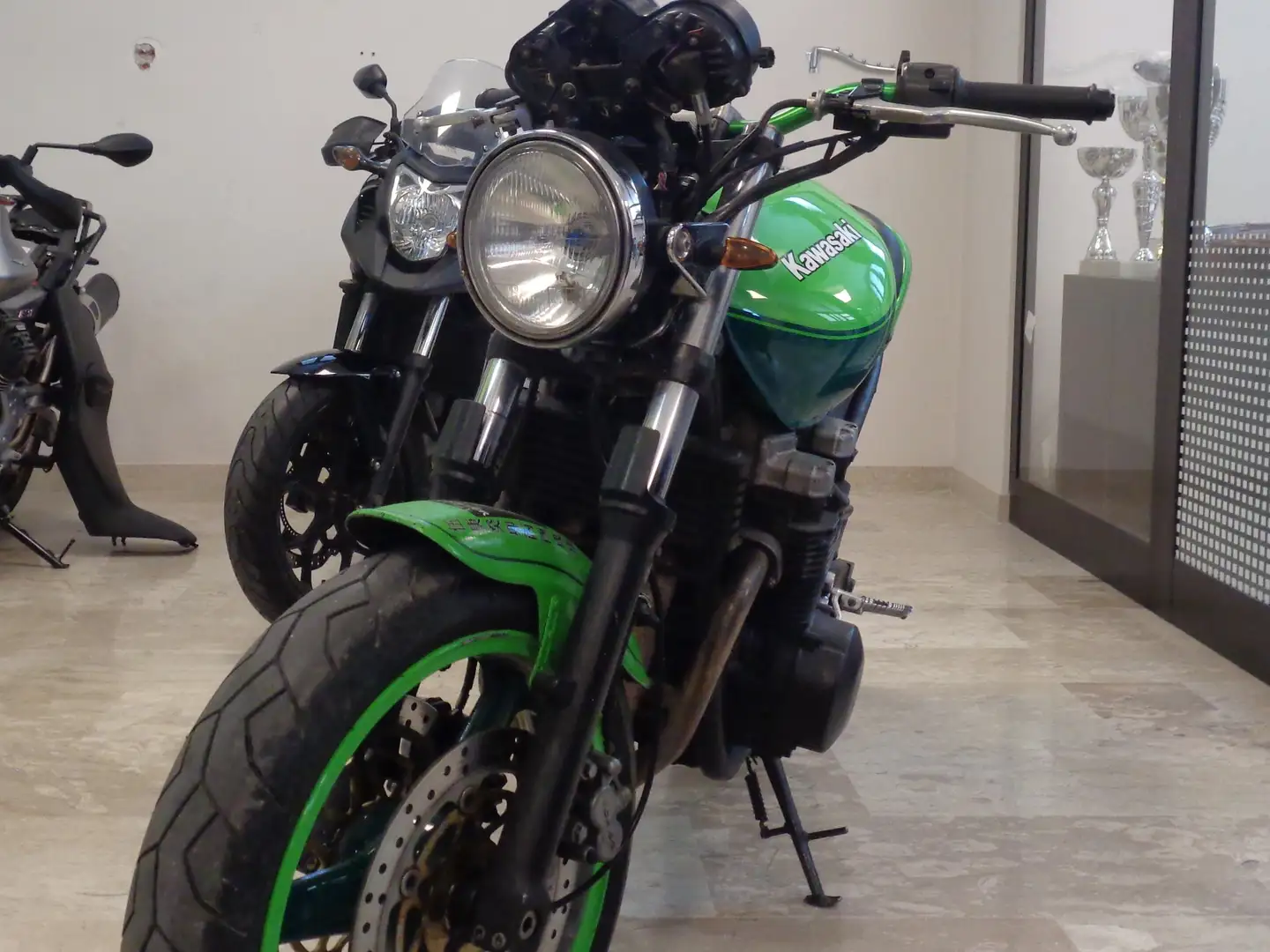 Kawasaki ZR 750 zr 750 Vert - 2
