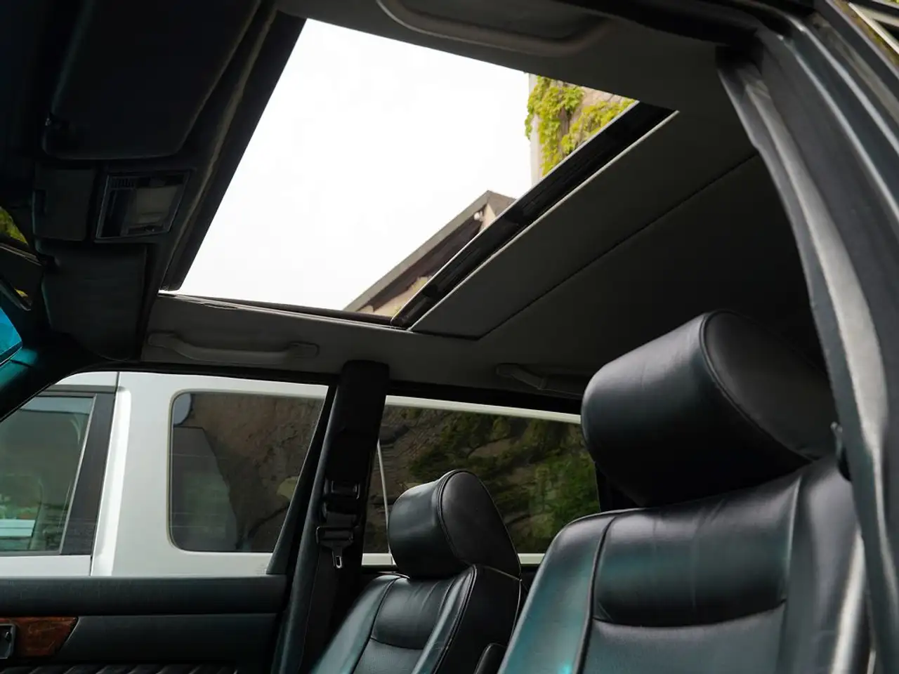 Mercedes-Benz S 560 Deutsch | SEL | W126 | 5.5 V8 | 279 PS | Automatik | Leder | Klimaautomatik | Sitzheizung v+h | Schiebedach, foto 11