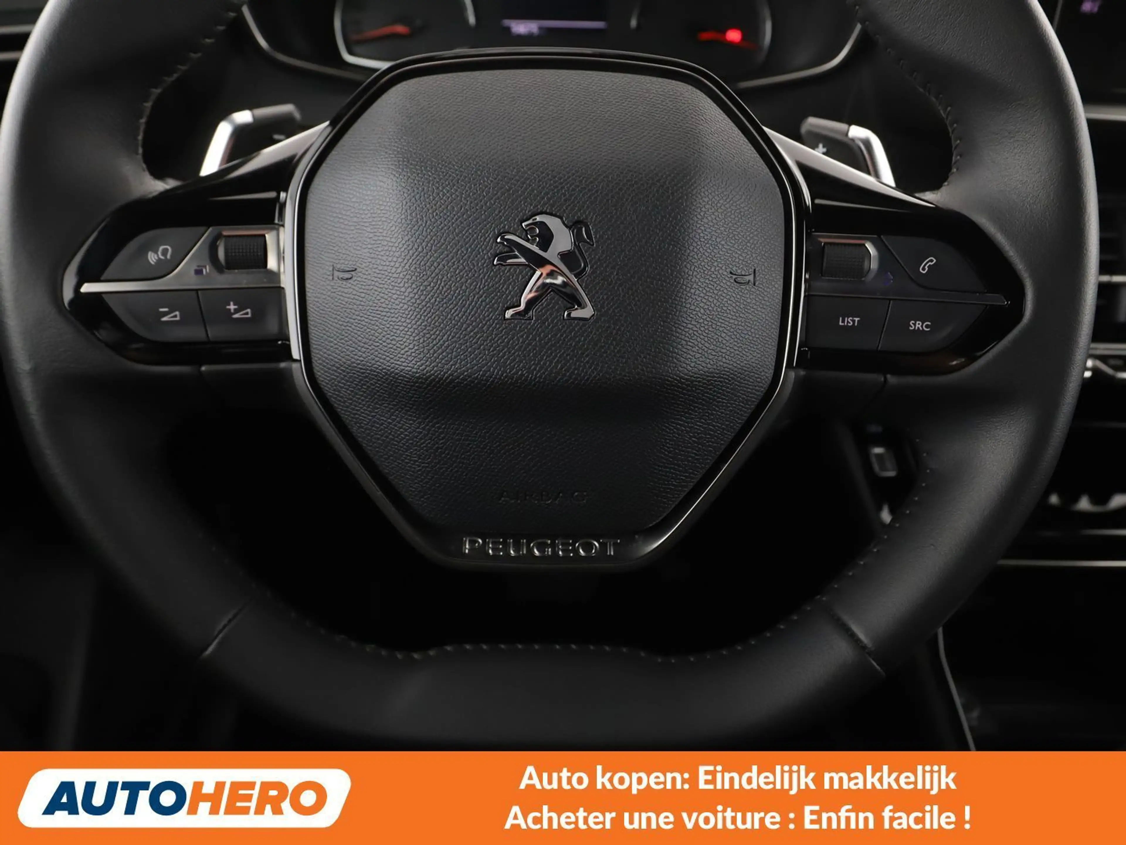 Peugeot 2008 1.2 PureTech Allure — photo 5