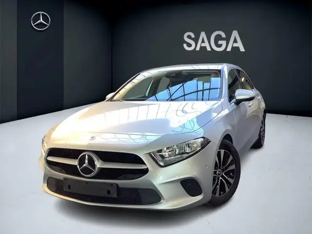Mercedes-Benz A 180 d Business Line MBUX