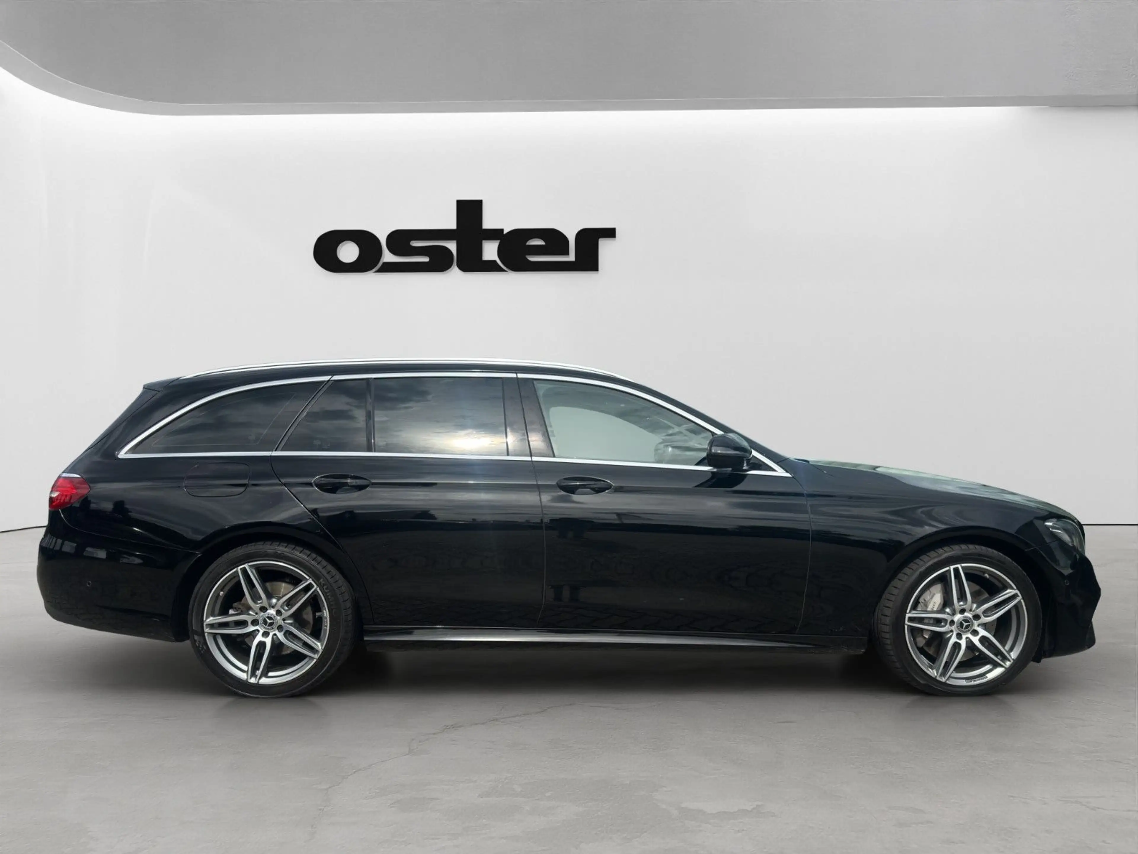Mercedes-Benz E 400 d T-Modell 4Matic AMG Line | Burmester|Pano — photo 4