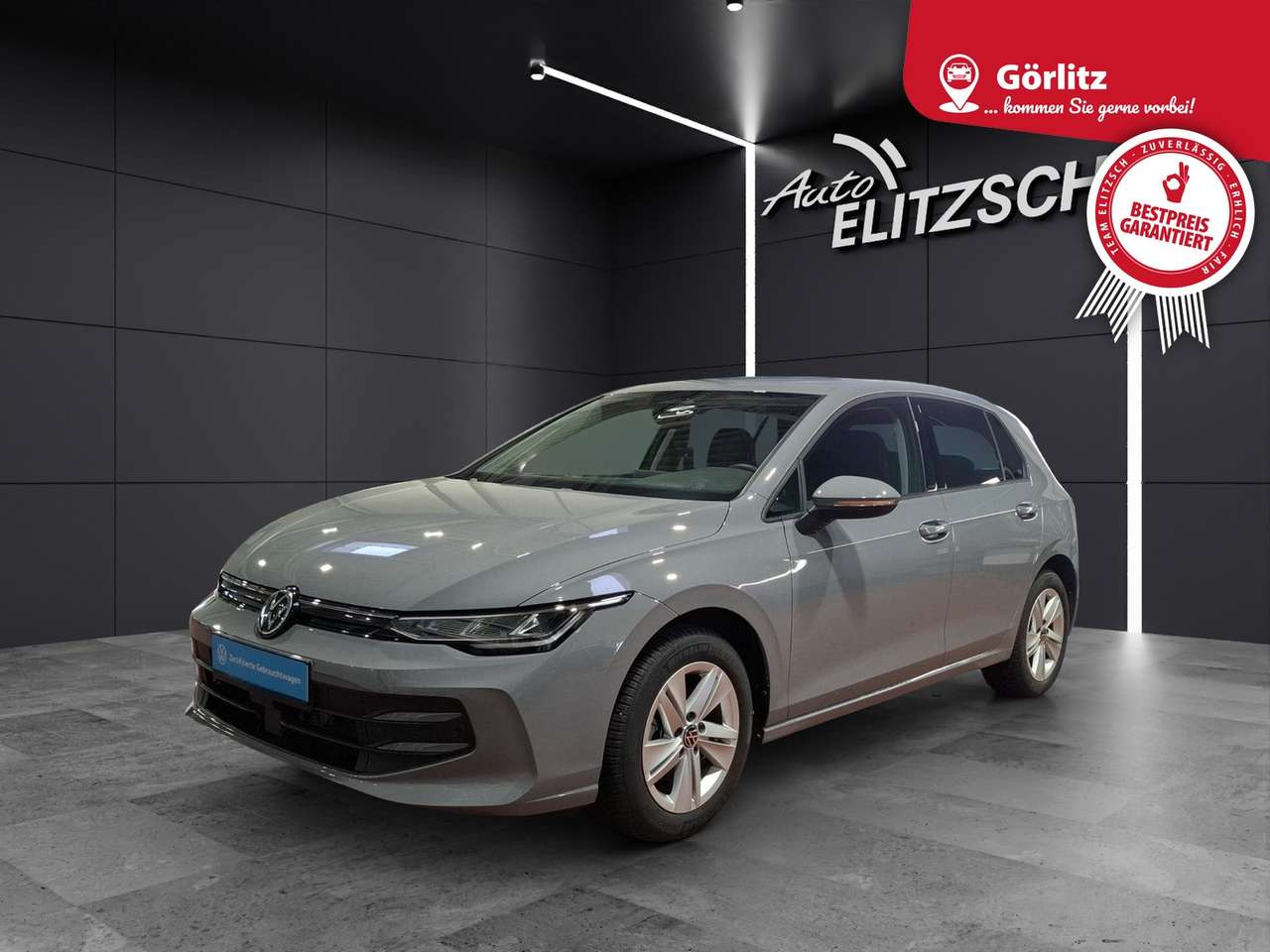 Volkswagen Golf 2025 — VIII TSI Life LED CarPlay AID ACC RFK SHZ