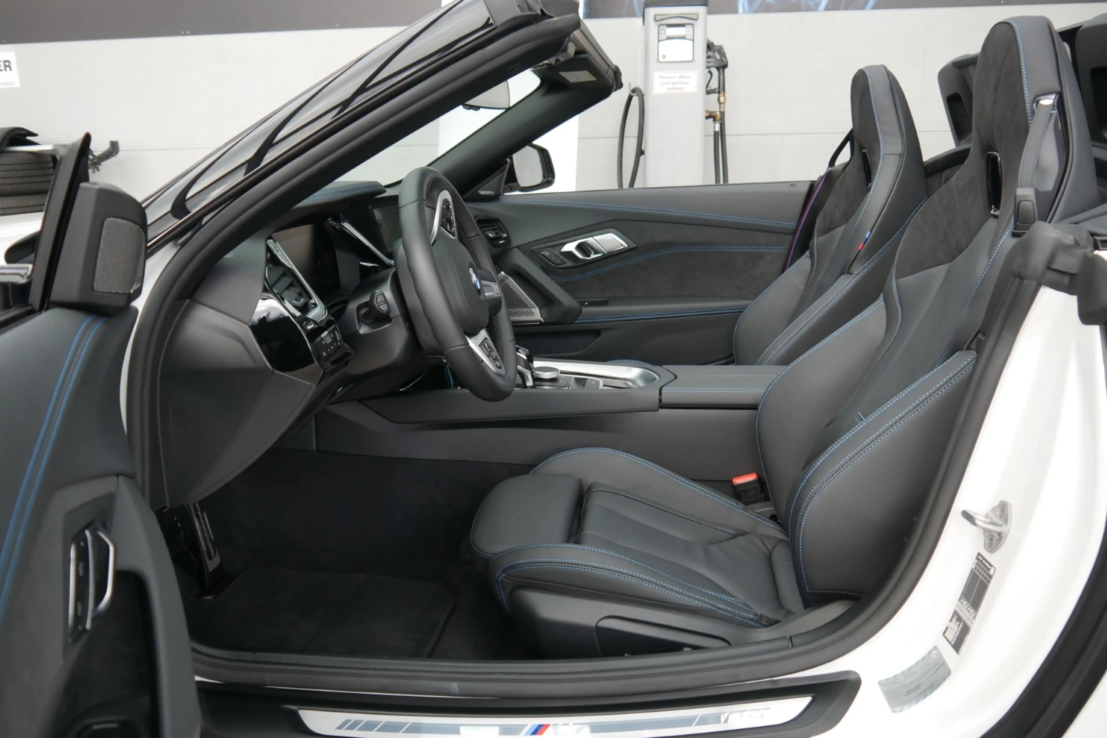 BMW Z4 sDrive 20i *M-Paket/ACC/Innovationspaket/Head-Up/Memorysitz/Harman&Kardon/Adapt. LED/Lenkradhzg.* — photo 8