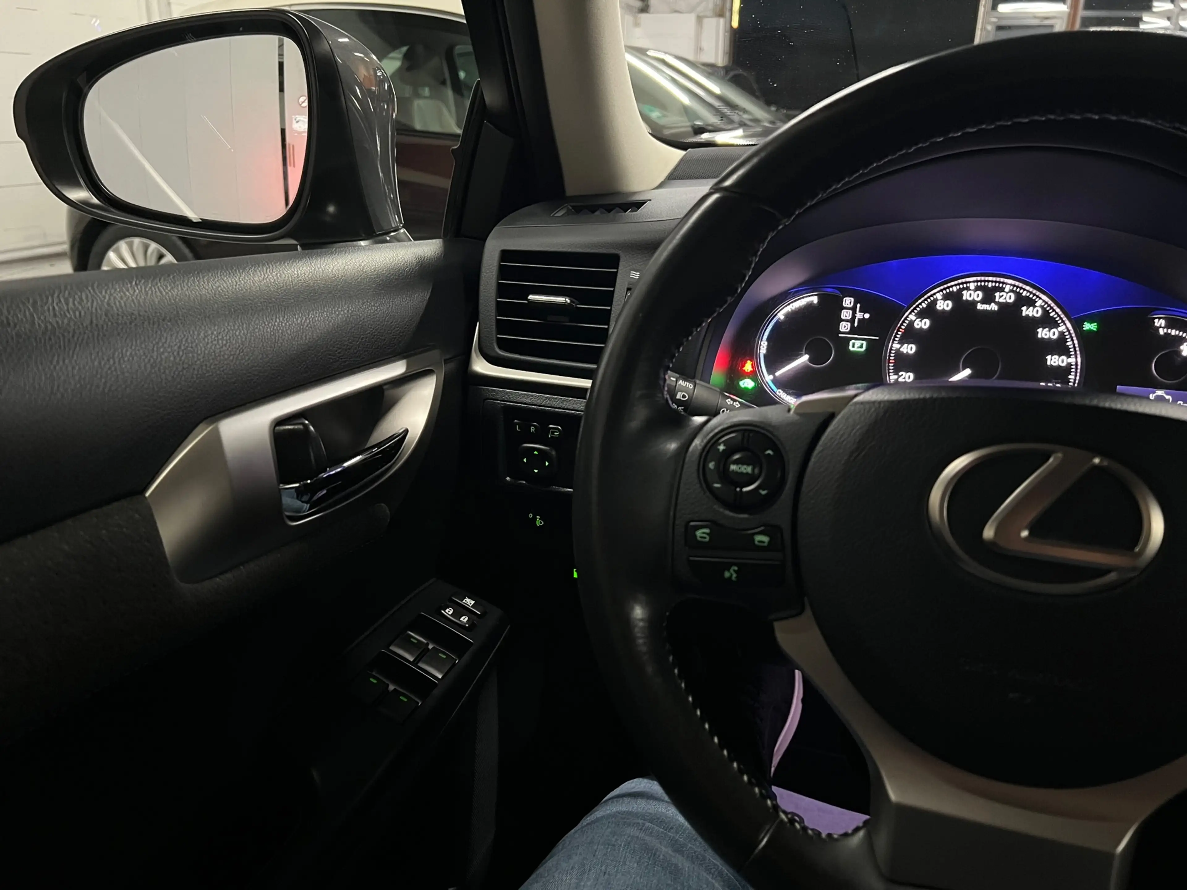 Lexus CT 200h Business Line Hybrid Automaat — photo 10