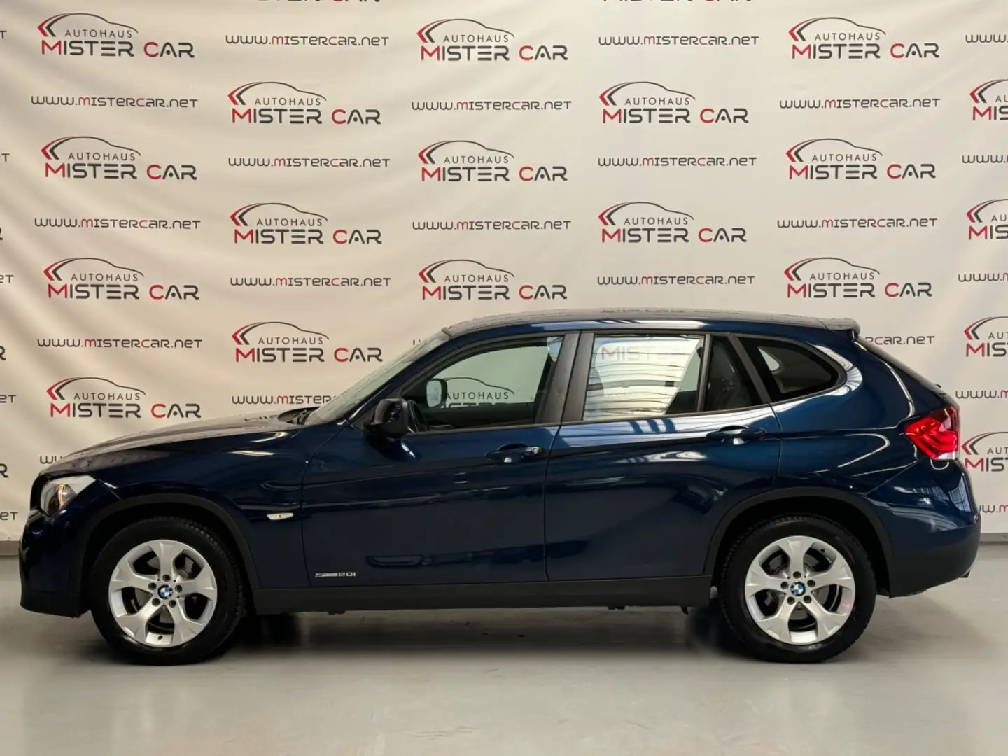 BMW X1 20i sDrive Aut NAVI/LEDER/XENON/PDC/SHZ/ALU Blu/Azzurro - 2