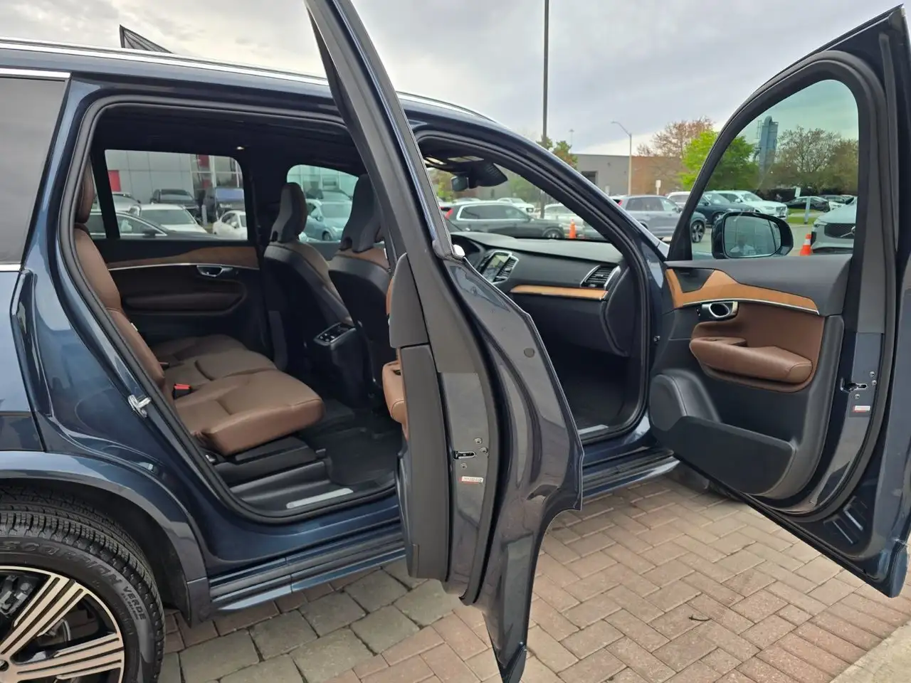 Volvo XC90 снимка Volvo XC90