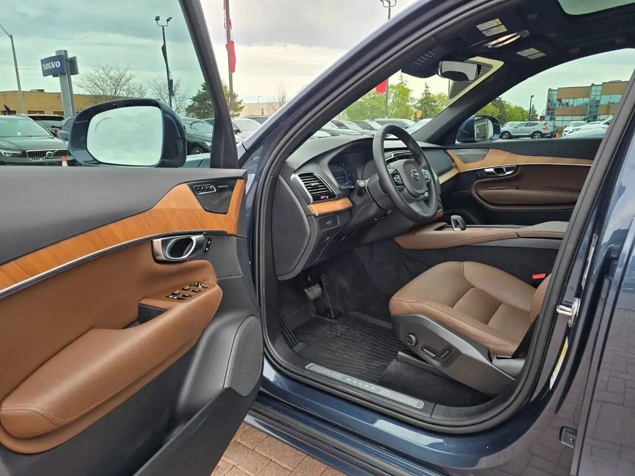 Volvo XC90 снимка Volvo XC90