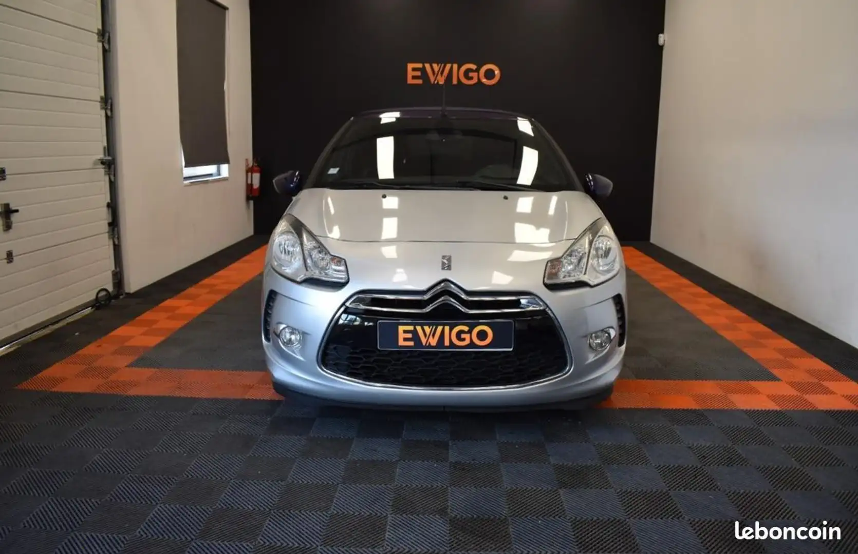 DS Automobiles DS 3 Cabrio 1.6 THP 155 SO-IRRESISTIBLE TOIT OUVRANT FO Gri - 2