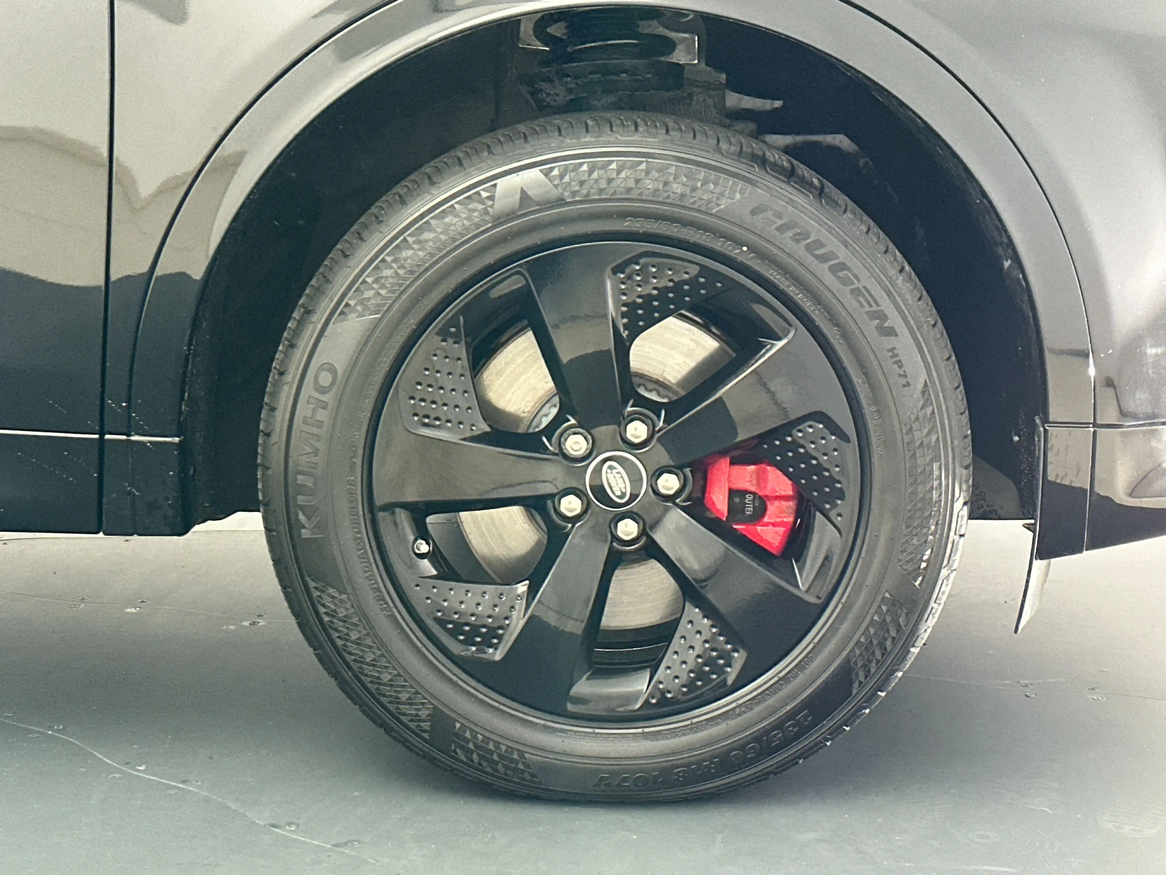 Land Rover Discovery Sport P300e R-Dynamic S AWD Auto. 20 — photo 9