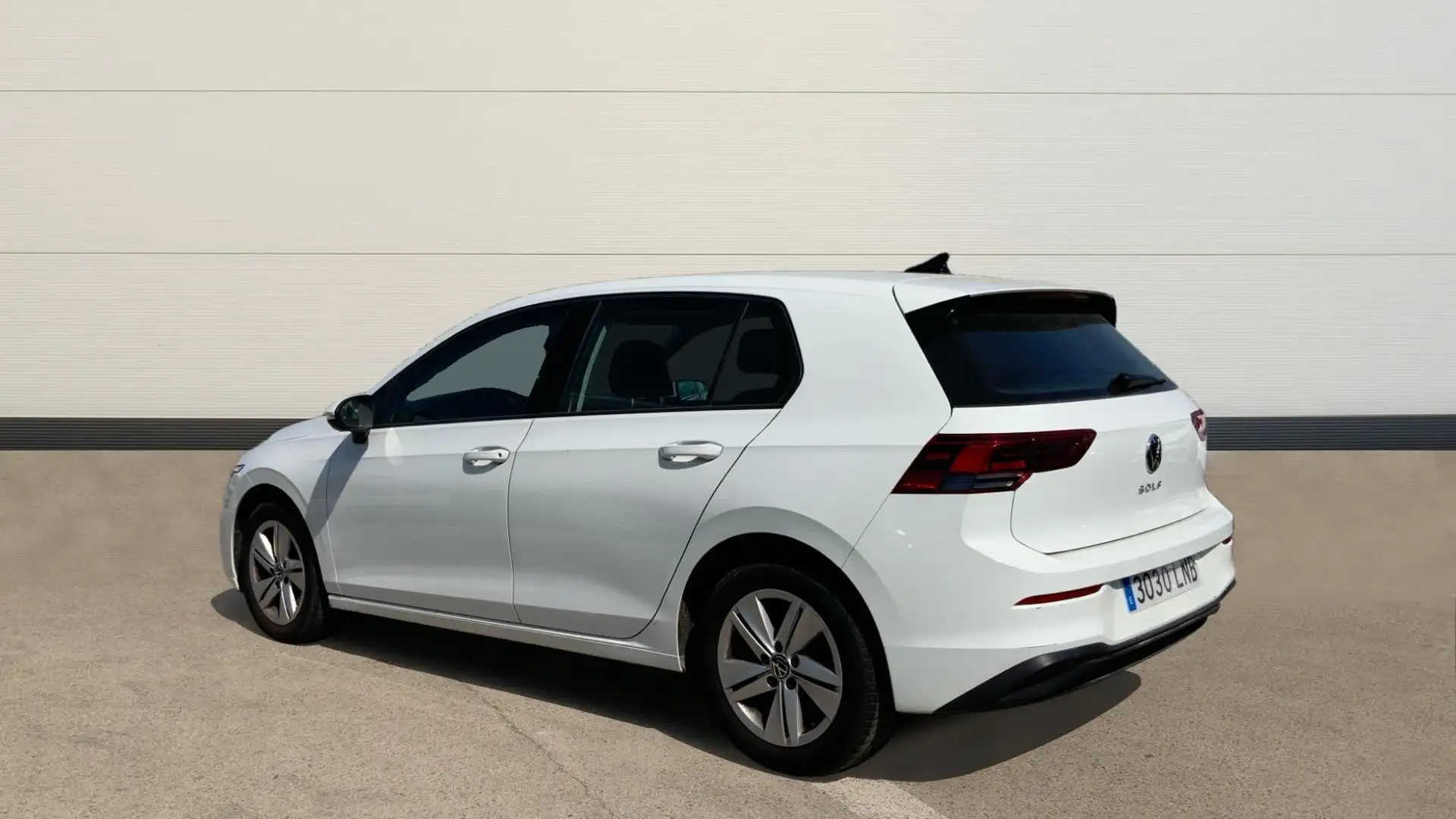 Volkswagen Golf 1.0 TSI 81kW - 2