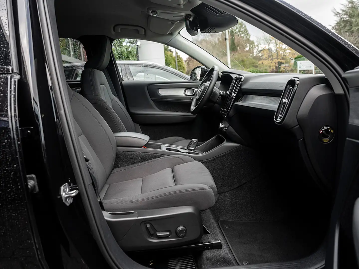 Volvo XC40 T5 Recharge R Design Expression ACC, AHK Noir - 2