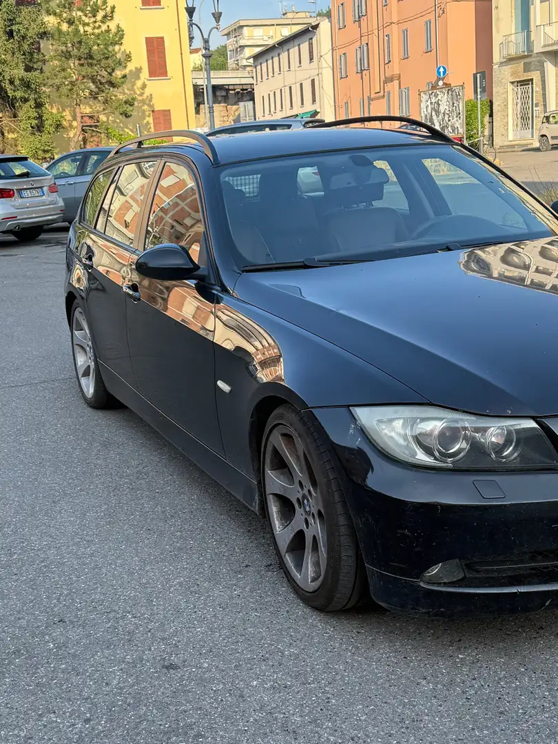 BMW 320 Serie 3 E91 Touring 320d Touring Attiva Nero - 2