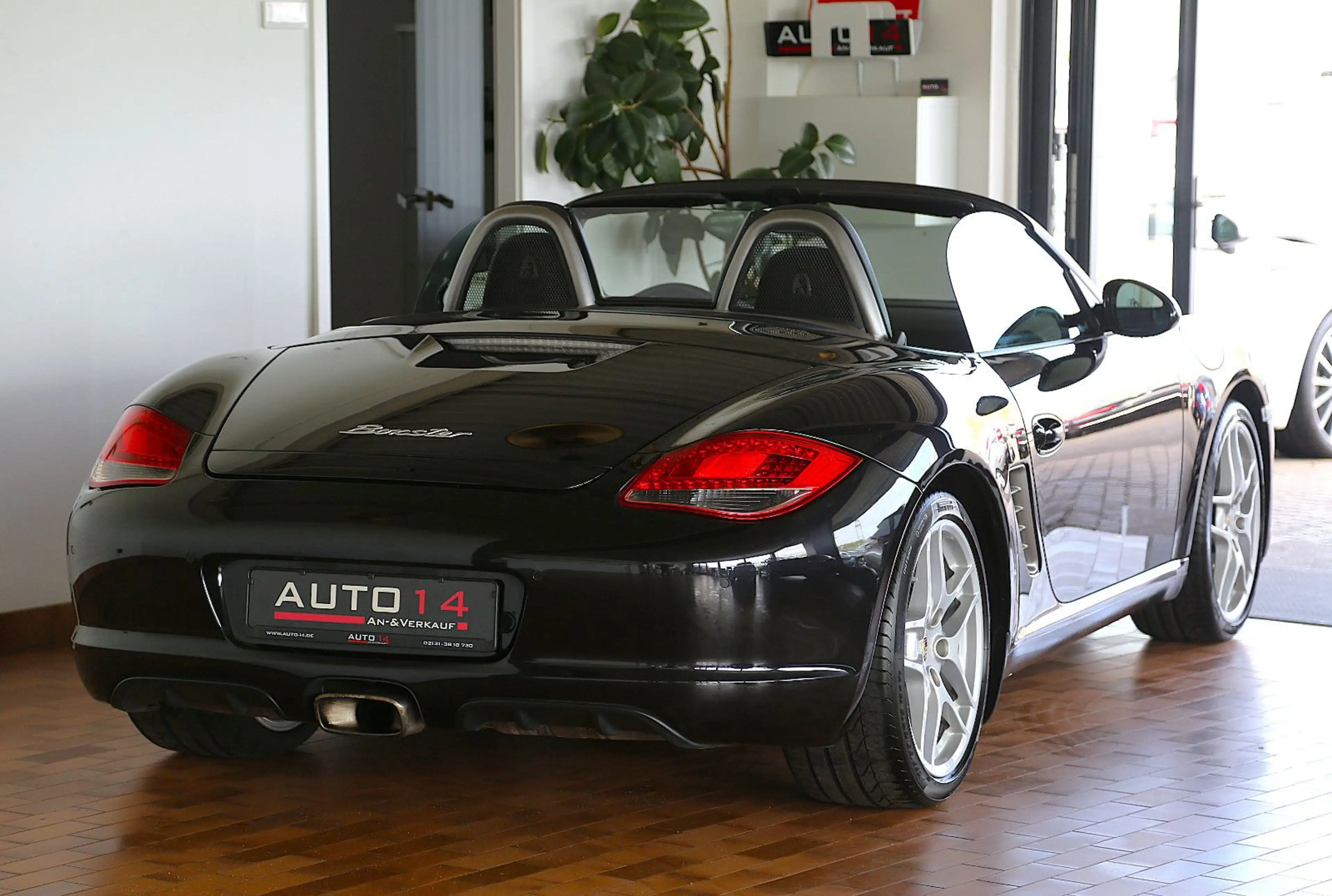 Porsche Boxster 987.2 Navi PASM Bi-Xenon PDC Bose 19" — photo 2