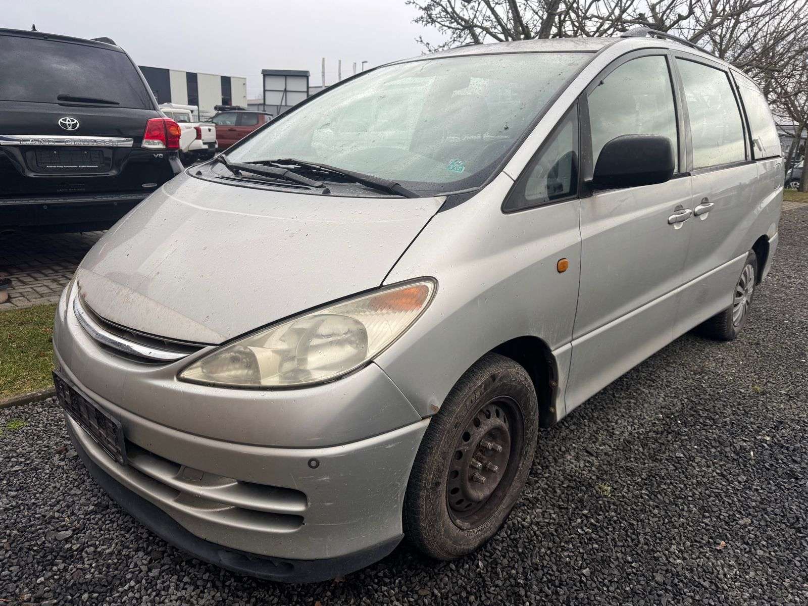 Second hand Toyota Previa 2.0