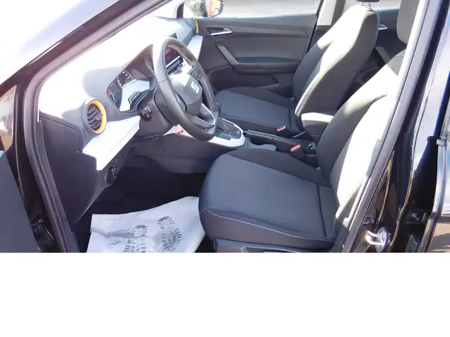 Seat Arona view 10