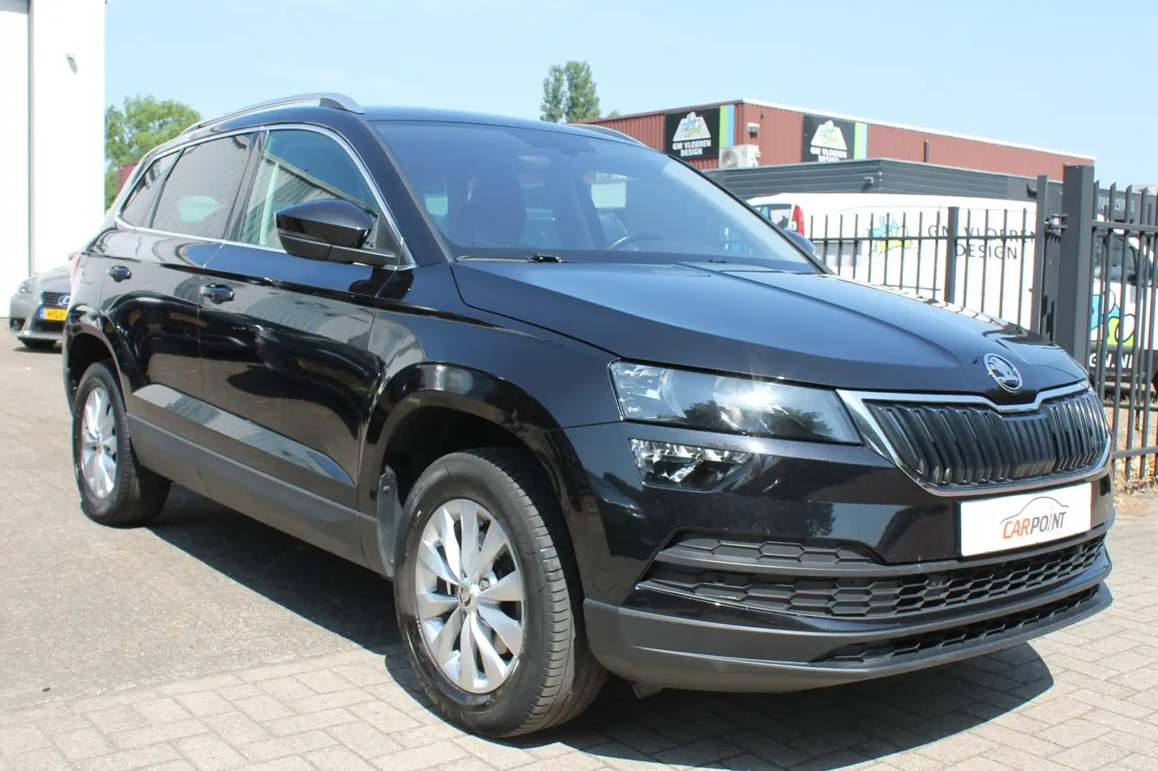 Skoda Karoq 1.5 TSI ACT Business Edition Keyless Cruise Navi C Czarny - 2