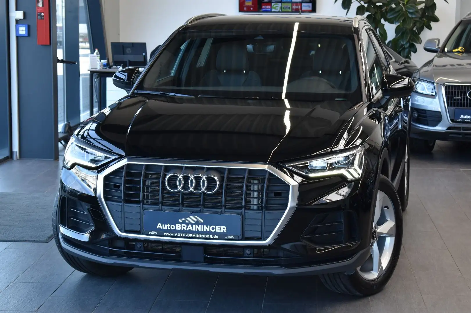 Audi Q3 45TFSIe S-tr. S-line LED~Virtual~Navi~ACC~AHK Schwarz - 1