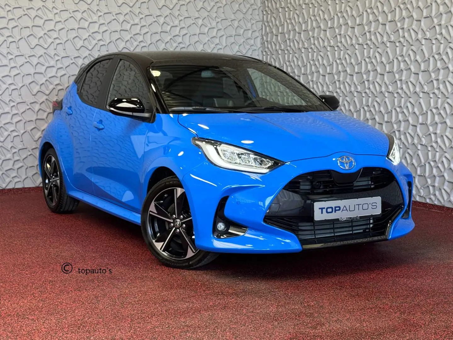 Toyota Yaris 1.5 HYBRID 130PK NIEUWE AUTO LAUNCH EDITION PANO J Blauw - 1