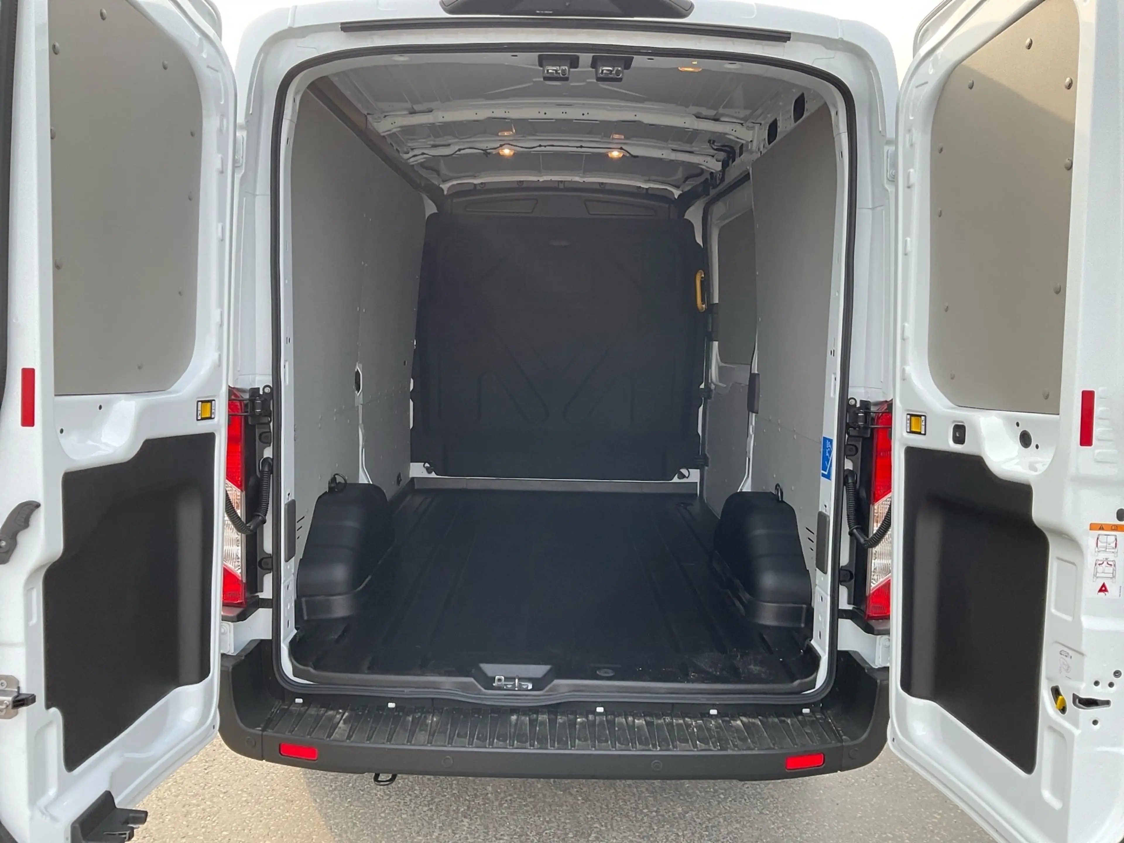 Ford Transit Kasten 350 L2 Trend TAGESZULASSUNG — photo 11