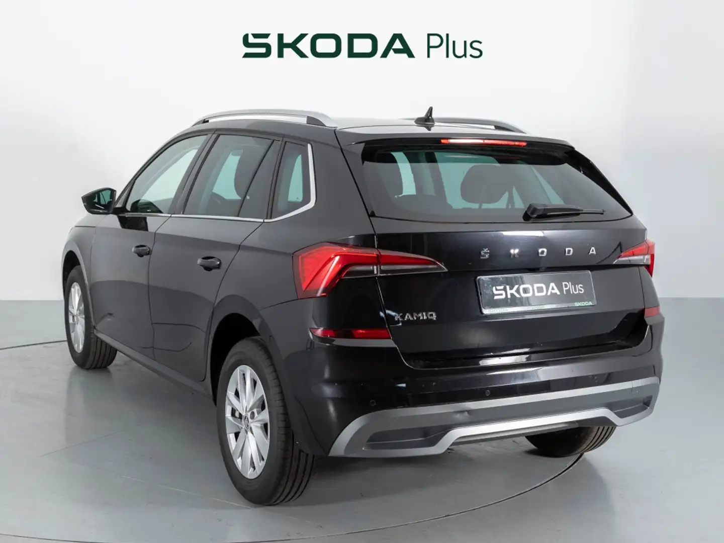 Skoda Kamiq 1.0 TSI Ambition 81kW Negro - 2