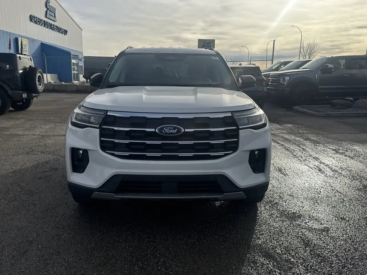 Ford Explorer photo Ford Explorer