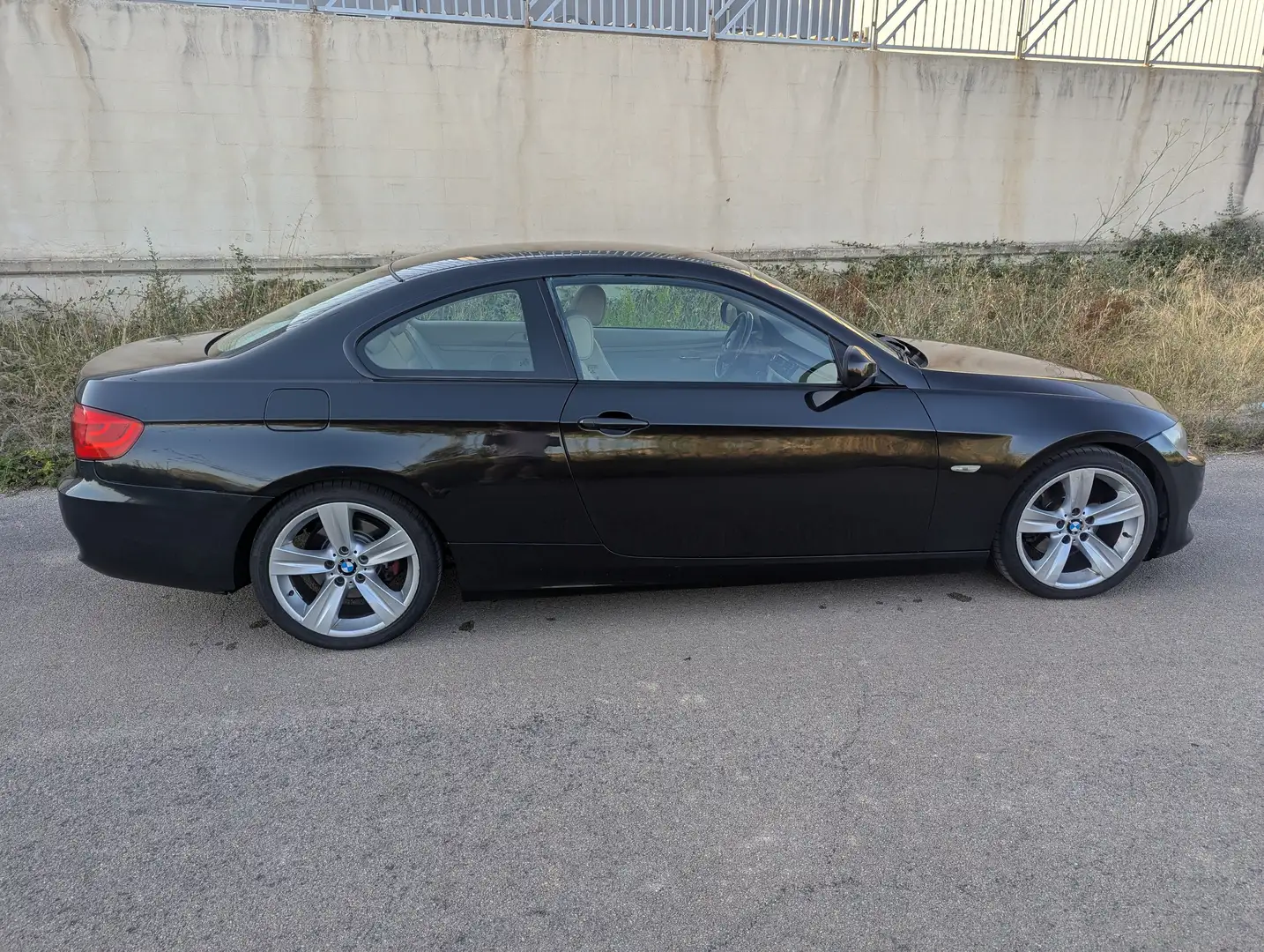 BMW 320 Coupe' 184cv Nero - 1