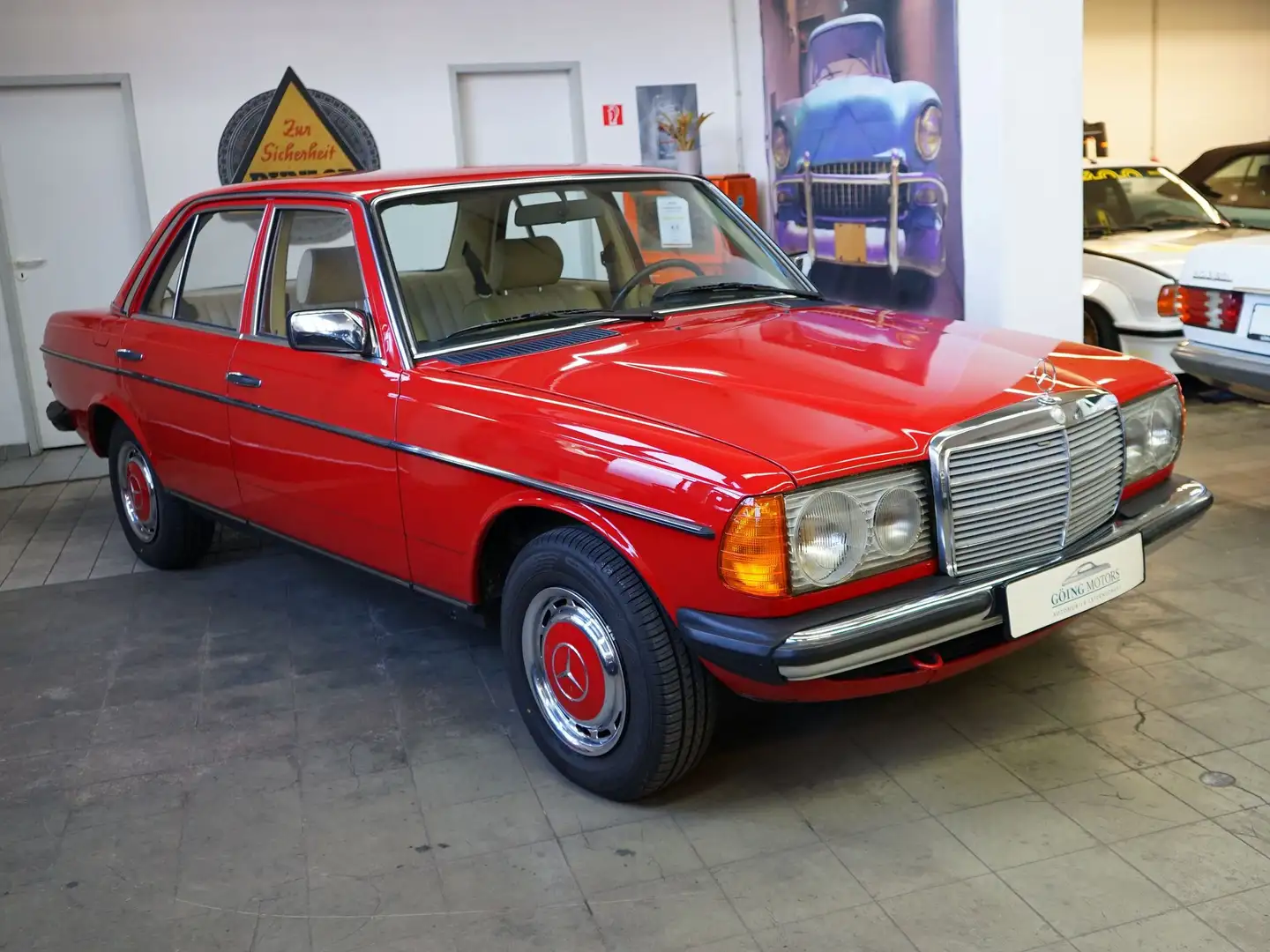 Mercedes-Benz 300 D W123 mit H-Kennzeichen aus 2. Hand Rojo - 1