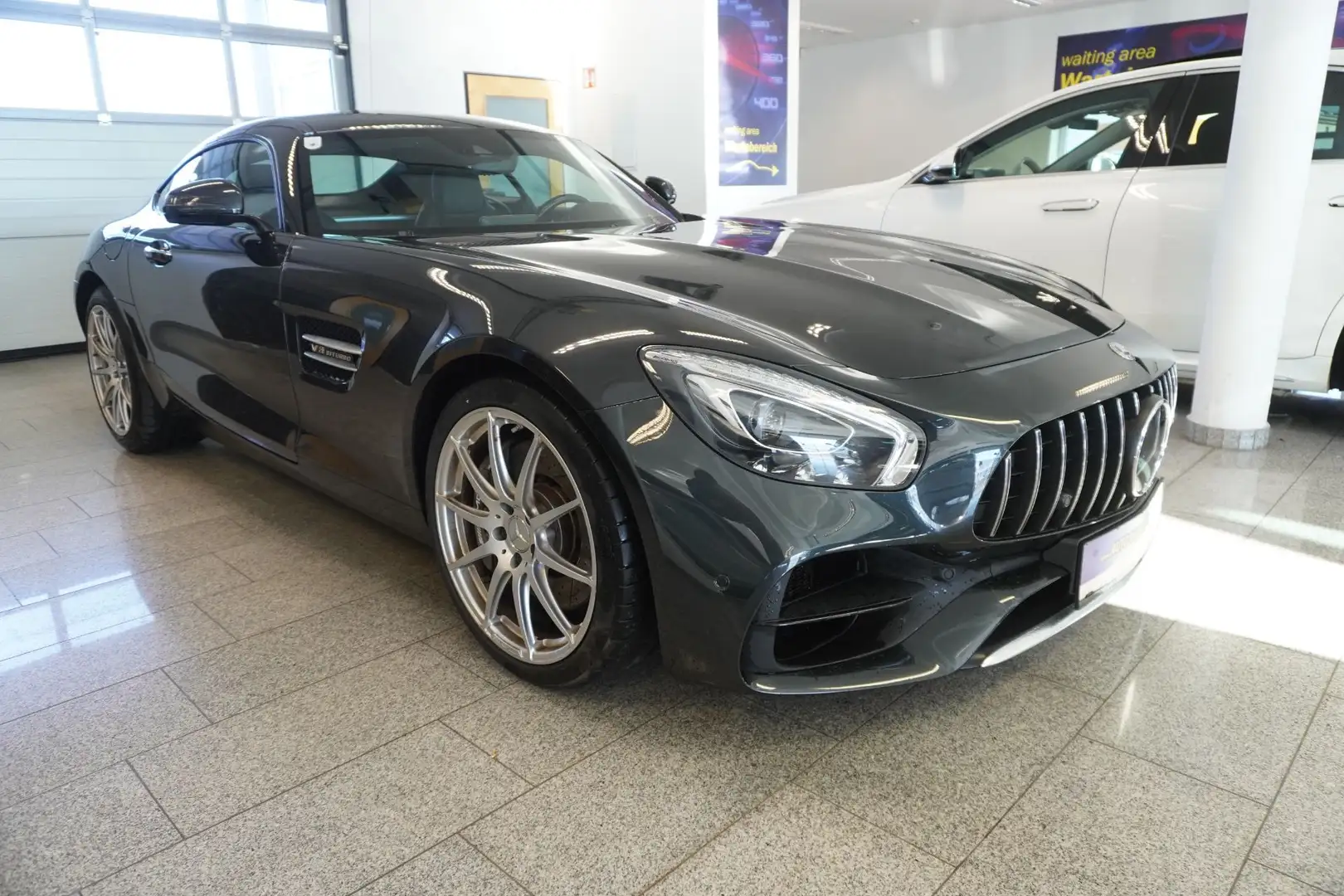 Mercedes-Benz AMG GT Coupe Facelift/Pano/Kam./Burmester Schwarz - 2