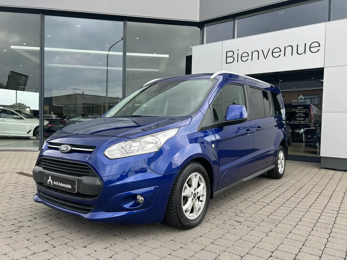 Ford Tourneo Connect 1.5 TDCi *GARANTIE*BLUETOOTH*CAPTEURS*TOIT PANO* Синий - 1