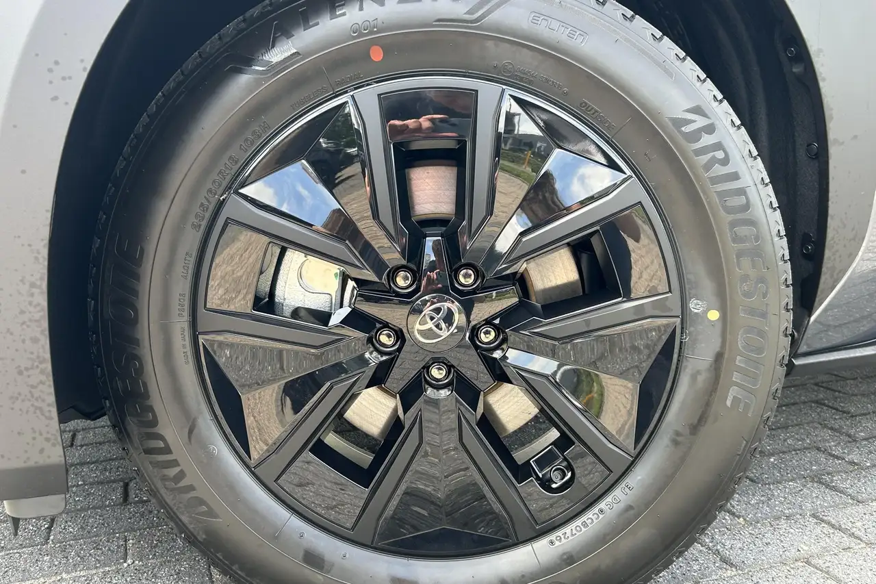 Toyota bZ4X 2026
