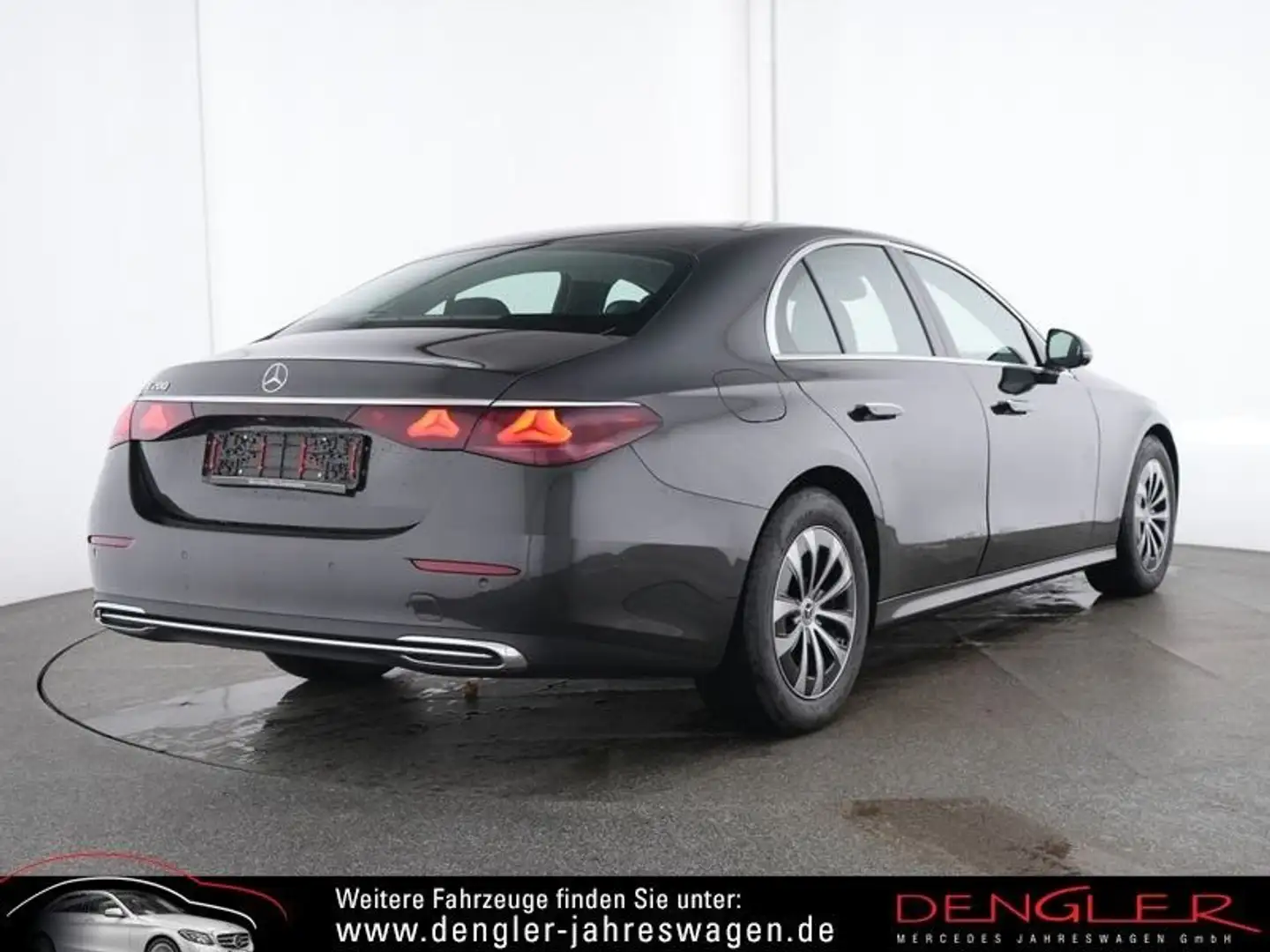 Mercedes-Benz E 200 FAP PLUS*360*DISTRONIC Avantgarde Advanced Grau - 2