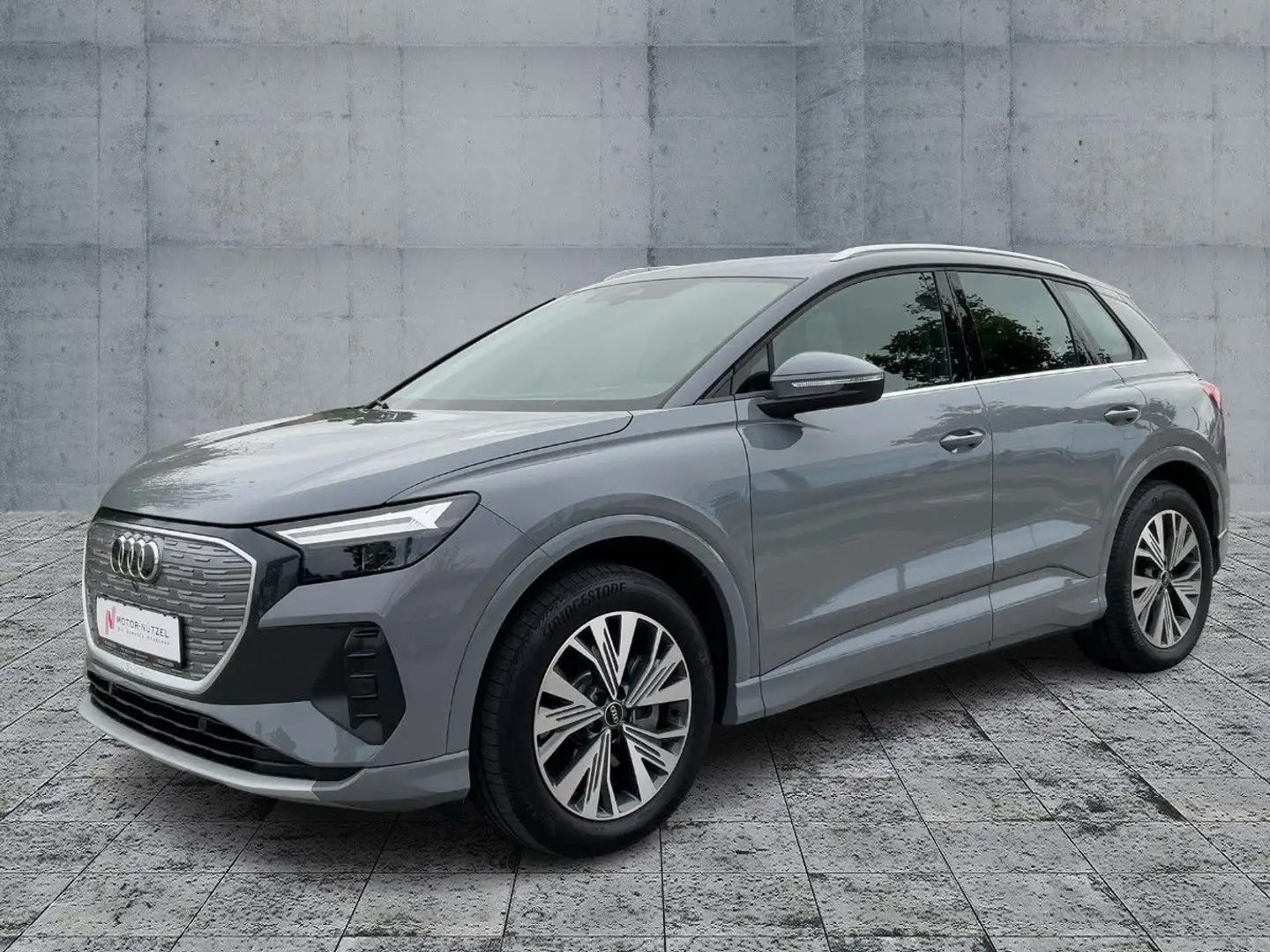 Audi Q4 e-tron 40 ADVANCED LED+NAVI+RFK+ACC+SHZ+19"LM Gris - 2